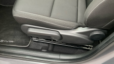 Hyundai KONA 115kW Advance 48kWh 5dr Auto Electric Hatchback